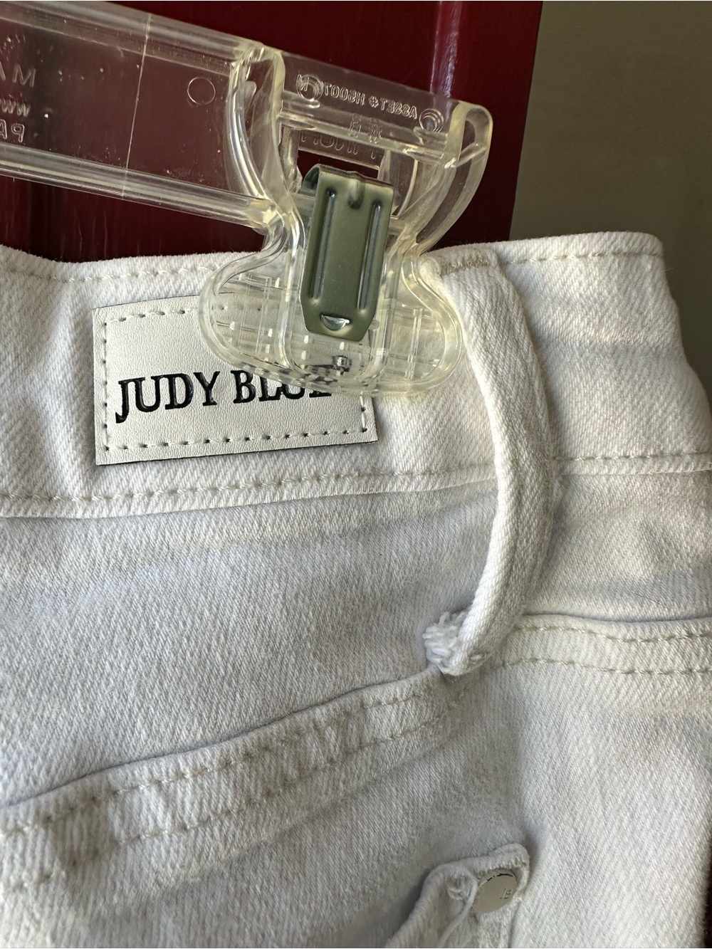 Judy Blue white High-Rise Tapered Jeans - Picture 7 of 7